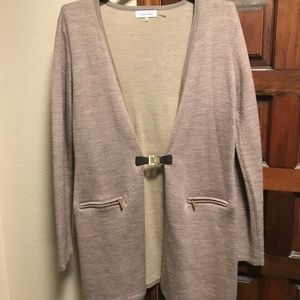 Comfy Cardigan with Cute Clasp & Zippered Pockets